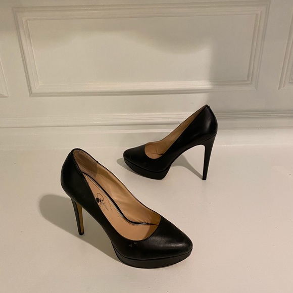 Jessica Simpson Size 9.5 Black Pumps - Picture 4 of 4